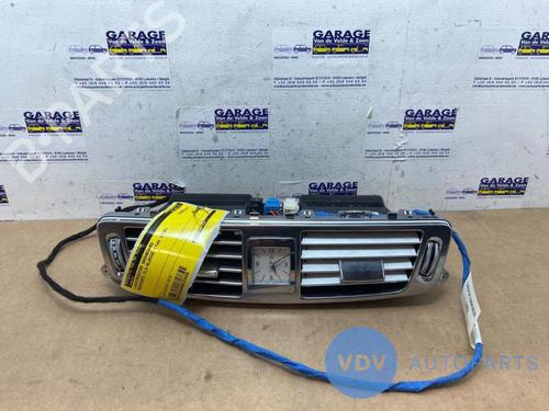 Used Air vent MERCEDES-BENZ CLS (C218) CLS 250 BlueTEC / d 4-matic (218.397) (204 hp) 25952379