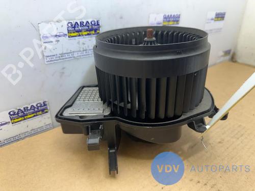 Heater blower motor MERCEDES-BENZ C-CLASS (W203) C 200 CDI (203.007) | BP25956191M62