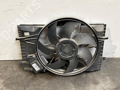 Used Radiator fan Radiator fan 38817508 38817508