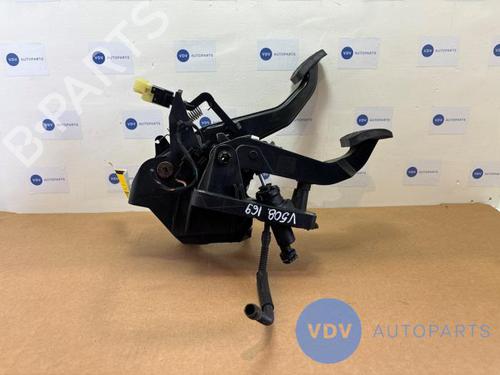 Used Break pedal MERCEDES-BENZ A-CLASS (W169) A 160 (169.031, 169.331) (95 hp) 25959943