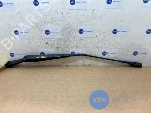 Used Front windshield wiper arm MERCEDES-BENZ A-CLASS (W177) A 160 d (177.002) (95 hp) 25967469