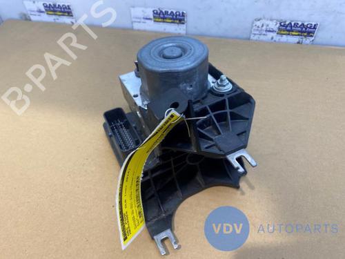 Used ABS pump MERCEDES-BENZ CLA Coupe (C117) CLA 200 CDI / d (117.308) (136 hp) 25957902