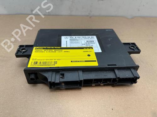 Used Electronic module Electronic module MERCEDES-BENZ S-CLASS (W221, V221) S 500 (221.071, 221.171) (388 hp) 38825126 38825126