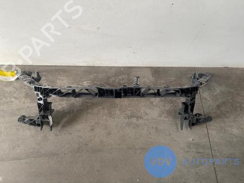 Frontplade/Frontkurv MERCEDES-BENZ B-CLASS Sports Tourer (W247) B 180 (247.084) (136 hp) 29380836