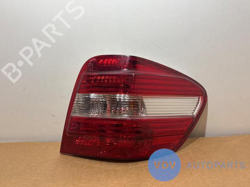 Used Right taillight MERCEDES-BENZ M-CLASS (W164) ML 280 CDI 4-matic (164.120) (190 hp) 27268730