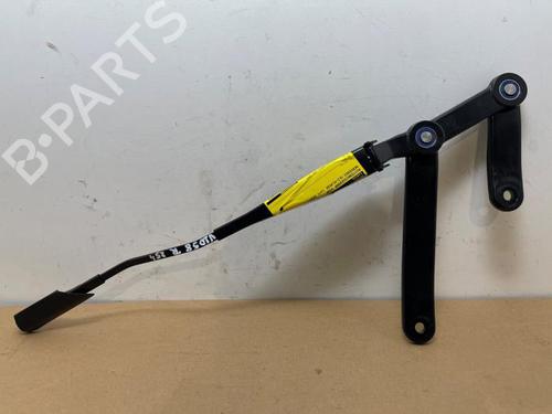 front-windshield-wiper-arm-mercedes-benz-eqs-v297-2021-38818324 main image