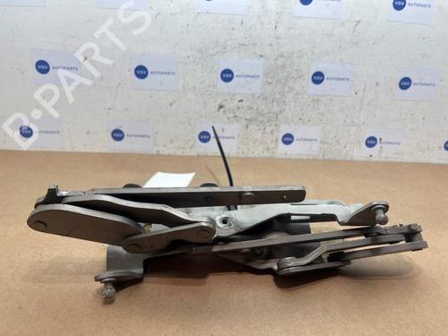 Used Hinge/Door check strap Hinge/Door check strap 38843924 38843924