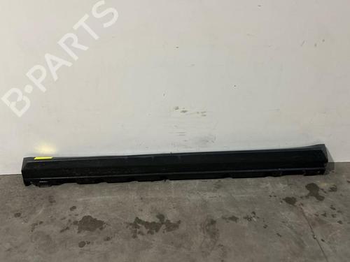 Used Left sideskirt Left sideskirt 38822443 38822443