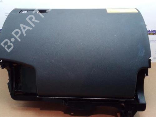 Used Glove box Glove box MERCEDES-BENZ C-CLASS (W204) C 200 CDI (204.001) (136 hp) 38854748 38854748