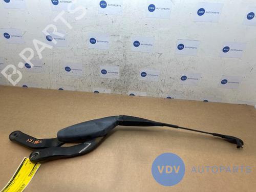 Used Front windshield wiper arm MERCEDES-BENZ E-CLASS (W211) E 200 CDI (211.004) (102 hp) 25974348