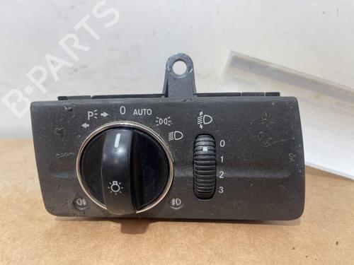 Used Headlight switch Headlight switch MERCEDES-BENZ /8 Coupe (W114) 280 CE (114.072) (185 hp) 38828425 38828425