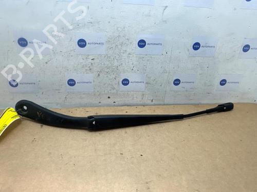 front-windshield-wiper-arm-mercedes-benz-cla-shooting-brake-x117-2015-2016-2017-2018-2019-38837046 main image