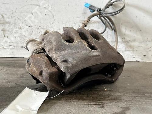 Used Right front brake caliper Right front brake caliper MERCEDES-BENZ SPRINTER 5-t Platform/Chassis (B906) 518 CDI (906.153, 906.155, 906.253, 906.255) (184 hp) 39698035 39698035
