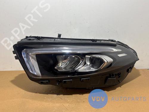 Used Left headlight MERCEDES-BENZ A-CLASS Saloon (V177) A 250 e (177.186) (218 hp) 29127057