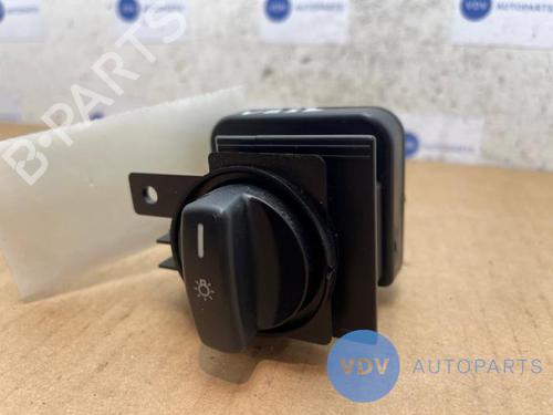 Used Headlight switch MERCEDES-BENZ A-CLASS (W169) A 160 (169.031, 169.331) (95 hp) 25971031