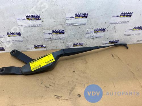 Used Front windshield wiper arm MERCEDES-BENZ C-CLASS (W204) C 200 CDI (204.001) (136 hp) 25955929