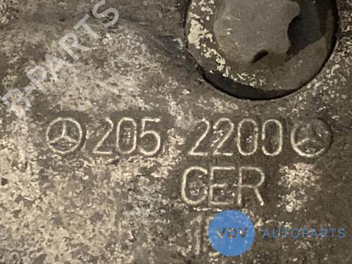 Right front steering knuckle MERCEDES-BENZ C-CLASS T-Model (S205) C 180 BlueTEC / d (205.236) | BP25952043M26 