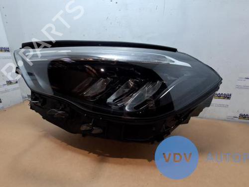 Koplamp links MERCEDES-BENZ GLA (H247) GLA 250 e (247.786) (160 hp) 25959255
