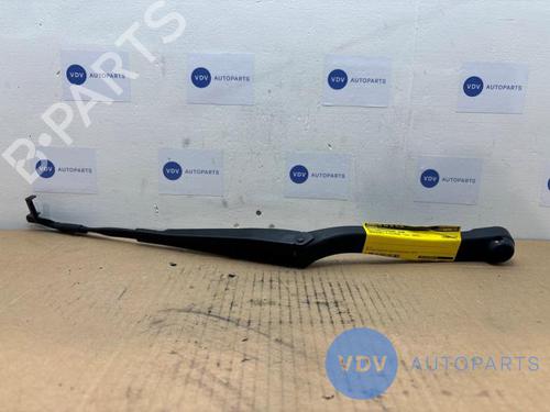 Used Front windshield wiper arm MERCEDES-BENZ E-CLASS (W212) E 220 CDI / BlueTEC (212.001, 212.002) (170 hp) 25960669
