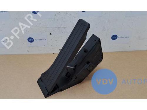 Pedal MERCEDES-BENZ C-CLASS (W205) C 180 BlueTEC / d (205.036) (116 hp) 25962751