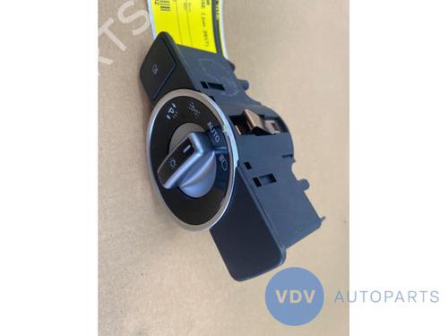Used Headlight switch MERCEDES-BENZ A-CLASS (W176) A 180 (176.042) (122 hp) 25952577