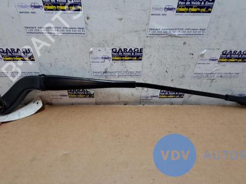 Used Front windshield wiper arm MERCEDES-BENZ A-CLASS (W169) A 170 (169.032, 169.332) (116 hp) 25956435