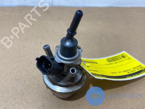 Used Injector MERCEDES-BENZ C-CLASS (W205) C 200 d (205.007) (136 hp) 25946555