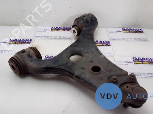 Querlenker links vorne für MERCEDES-BENZ A-CLASS (W169) A 170 (169.032, 169.332) (116 hp) 25944647