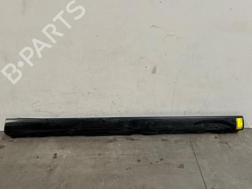 right-sideskirt-mercedes-benz-cla-c118-2019-38853916 main image