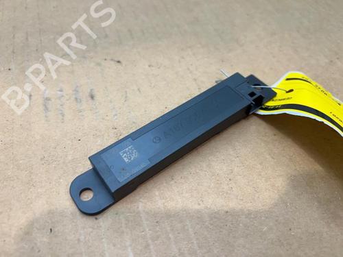 antennabase-mercedes-benz-a-class-saloon-v177-2018-38819786 main image