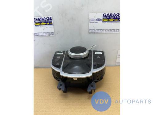 Used Display monitor MERCEDES-BENZ C-CLASS (W205) C 220 d 4-matic (205.005) (170 hp) 25949507