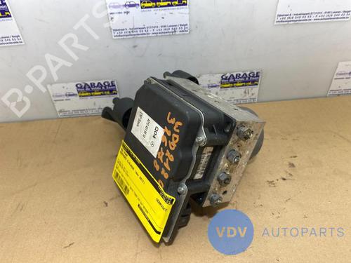 Used ABS pump MERCEDES-BENZ E-CLASS (W212) E 200 CDI / BlueTEC (212.005, 212.006) (136 hp) 25951313