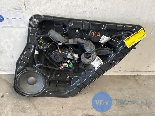 Rudehejsemekanisme Højre bagtil MERCEDES-BENZ A-CLASS (W177) A 250 e (177.086) (218 hp) 25975533