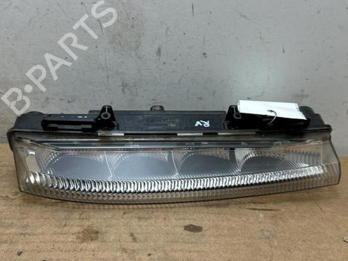 Used Right daytime light Right daytime light 38818322 38818322