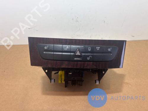 Used Warning switch MERCEDES-BENZ E-CLASS (W211) E 200 CDI (211.004) (102 hp) 26951799