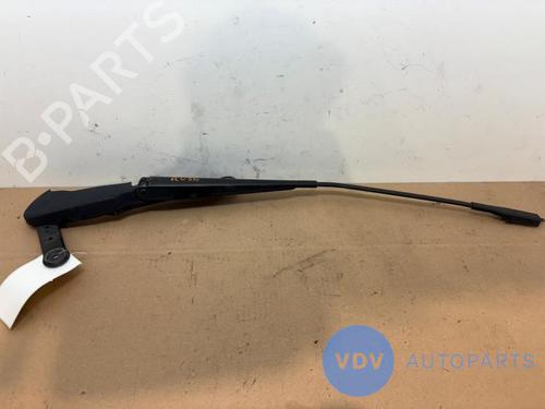 Used Front windshield wiper arm MERCEDES-BENZ B-CLASS Sports Tourer (W246, W242) B 180 (246.242) (122 hp) 29525148