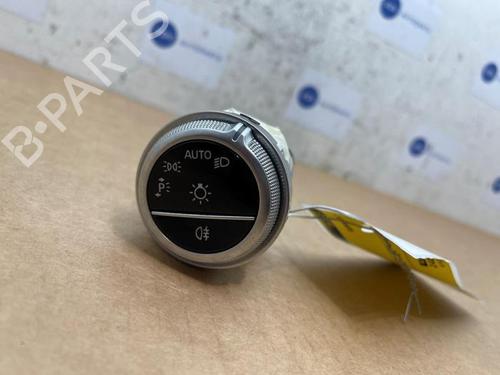 headlight-switch-mercedes-benz-c-class-w206-2021-38836208 main image