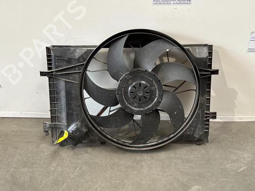 radiator-fan-mercedes-benz-c-class-w203-2000-2001-2002-2003-2004-2005-2006-2007-38849993 main image