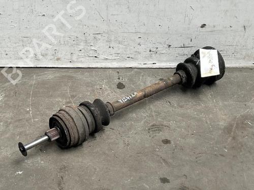 Used Left rear driveshaft Left rear driveshaft MERCEDES-BENZ S-CLASS (W126) 300 SE, SEL (126.024, 126.025) (188 hp) 40093975 40093975