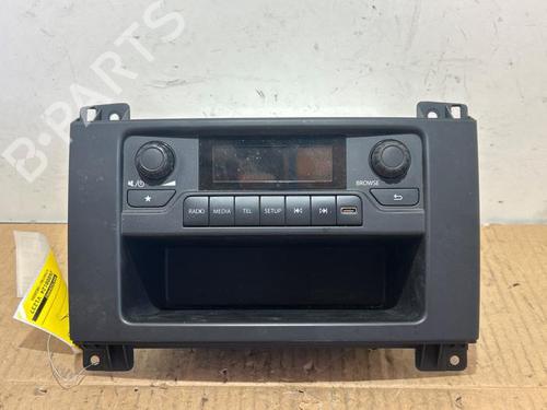 radio-mercedes-benz-vito-van-w447-2014-40070241 main image