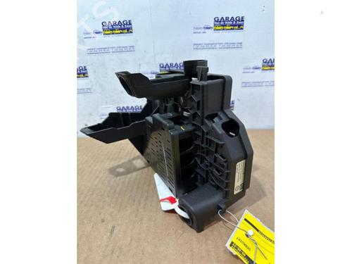 fuse-box-mercedes-benz-gle-v167-2018-38850696 main image