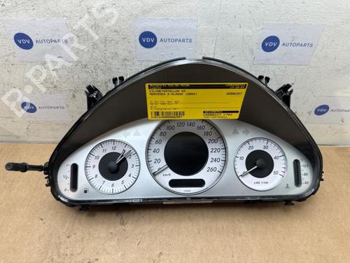 Used Instrument cluster Instrument cluster MERCEDES-BENZ E-CLASS (W211) E 420 CDI (211.029) (314 hp) 38836449 38836449