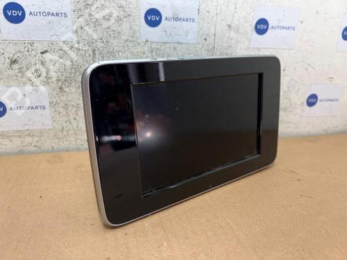 display-monitor-mercedes-benz-x-class-470-2017-2018-2019-2020-38829450 main image