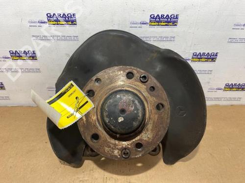Used Left front steering knuckle Left front steering knuckle MERCEDES-BENZ 190 (W201) D 2.0 (201.122) (75 hp) 40483235 40483235