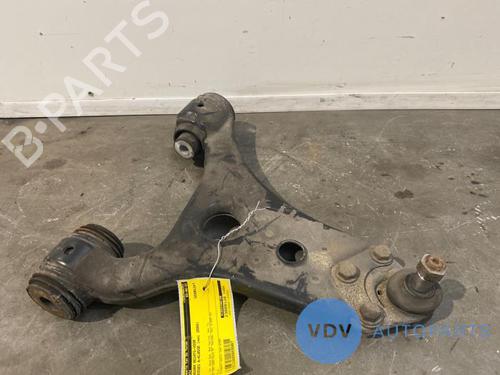 Used Right front suspension arm MERCEDES-BENZ A-CLASS (W169) A 180 CDI (169.007, 169.307) (109 hp) 25952408