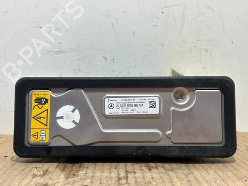 Used Electronic module Electronic module MERCEDES-BENZ GLA (H247) GLA 250 e (247.785) (218 hp) 40161808 40161808