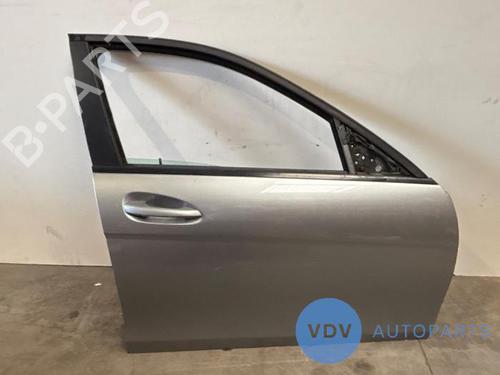 Used Right front door MERCEDES-BENZ C-CLASS (W204) C 200 CDI (204.007, 204.006) (136 hp) 29748539
