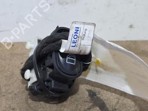 Used Switch Switch MERCEDES-BENZ C-CLASS (W203) C 200 CDI (203.007) (122 hp) 40065363 40065363