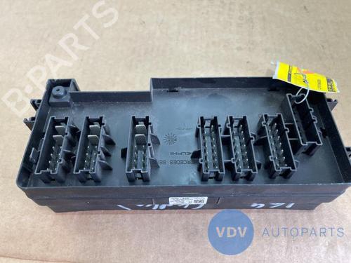Fuse box MERCEDES-BENZ M-CLASS (W164) ML 300 CDI 4-matic (164.120) | BP26898793E1