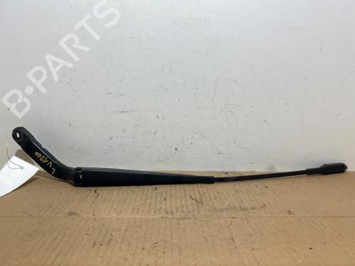 Used Front windshield wiper arm Front windshield wiper arm 39234738 39234738